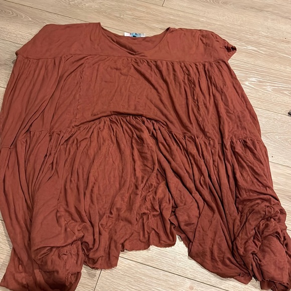 Dresses & Skirts - Rust colored Flowy dress